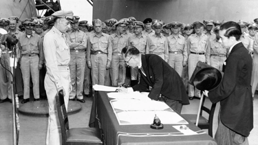 Firma de la rendición de Japón en 1945