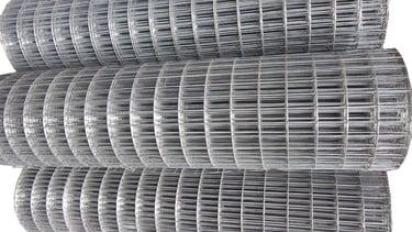 Un échantillon de treillis métallique enroulé, fabriqué avec les machines de soudage de treillis