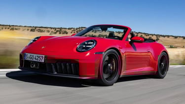 10 Carros Mais Acessíveis que Podem Superar o Porsche 911 em Desempenho