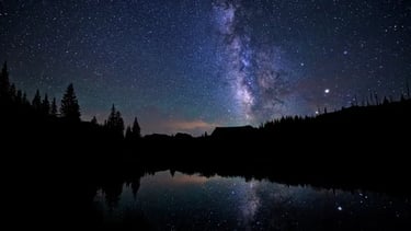 Lua Negra de Agosto 2025: O Que É, Por Que É Tão Rara e Como Aproveitar a Noite de Observação