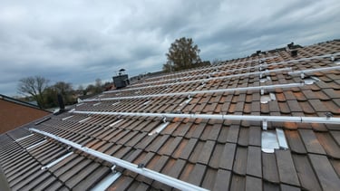 metalldachplatte montage schrägdach solar