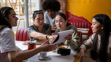 Coaching auf dem Weg ins Berufsleben. Schueler, Studenten und Berufsanfänger lassen sich  coachen