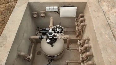 instalasi pompa dan filter kolam renang oleh dayanapool