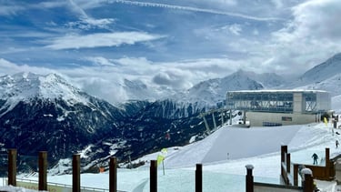 ski resort slope with a view of a mountain in sloeden