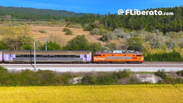 Comboios IC com locomotivas CP2600 e CP5600
