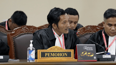 Kuasa hukum Pemohon Salman Alfarisi pada sidang Pendahuluan PHPU Legislatif di Ruang Sidang Panel