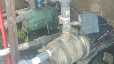 servis pompa air dan pipa bocor