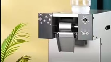 ماكينة صتاعة الثلج