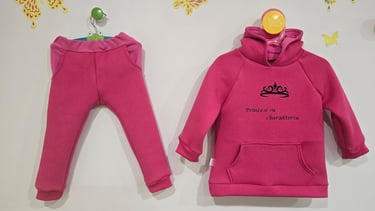 Rožinis kostiumėlis vaikams