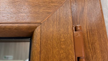 لحام قطاع كرفت لاين خشبي UPVC