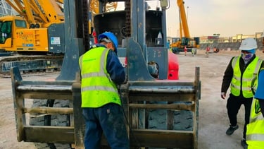 Forklift fourk greasing