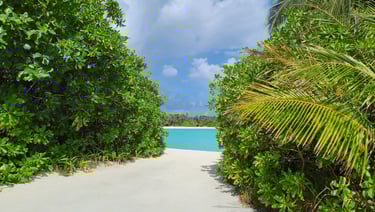 One & Only Reethi Rah Maldives beach