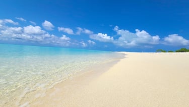 Six Senses Laamu Maldives sandbank beach