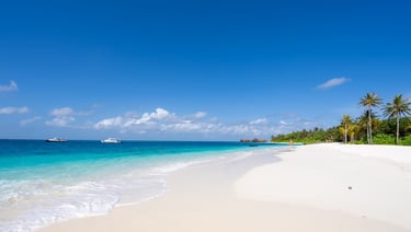Huvafen Fushi Maldives beach