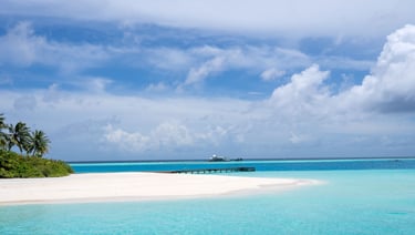 Niyama Maldives beach
