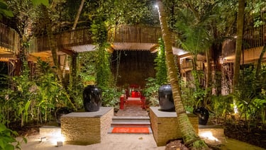Niyama Maldives nest restaurant