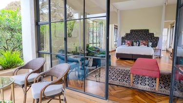 Giraffe Manor Kenya The Retreat day room