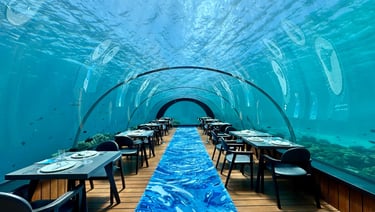 hurawalhi maldives 5.8 underwater restaurant