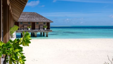 Hurawalhi Maldives spa