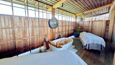 kudadoo maldives villa spa room