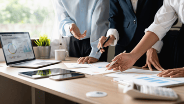 executives autour d'une table