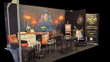 le stand Arsenic et Libellule sur un salon de la décoration d'interieur