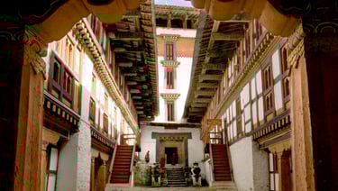 TRaditional-Bhutanese-architecture-at-Jakar-Dzong-in-Bumthang-Bhutan