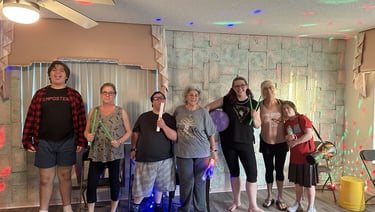 Bucket drum workshop group photo with everyone, smiling