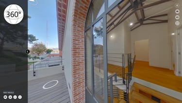 Vidéo 4K immersive d’un loft contemporain avec visite virtuelle à Toulon