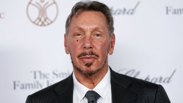 Larry Ellison em close