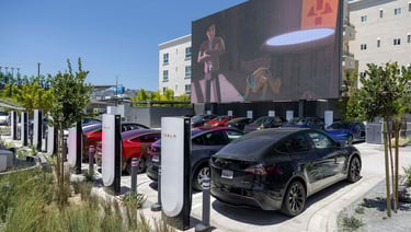 Tesla_Diner_Charge_Station