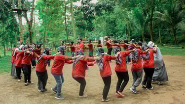 Suasana outbound seru dan penuh kekompakan bersama Sinergy Adventure