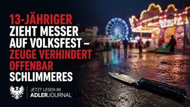 Ein Taschenmesser liegt auf dem nassen Bürgersteig eines hell erleuchteten Jahrmarkts bei Nacht, im