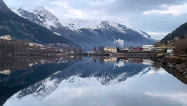 Vasstun and Hovden in Odda.