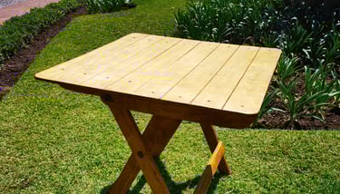 Mesa Cuadrada Plegable de Madera Fiestas del Sol Mobiliario www.sillasymesasfiestasdelsol.com