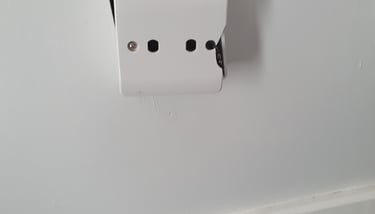 broken_plug