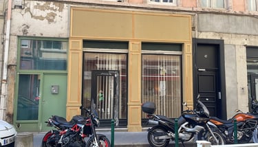 Façade modernisée avec enseigne sur mesure My Baby Spa - AVOSPUB