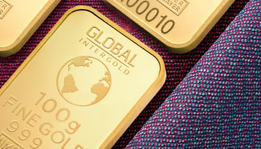 shiny gold symbolizing gold ira rollover from 401 (k) and roth IRA