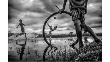 Sujan Sarkar Street Photography 105