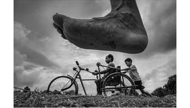 Sujan Sarkar Street Photography 94