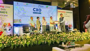 President & CEO receiving the best PIA Award