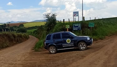 No cruzamento, entrar a sua esquerda e seguir mais uns 6K seguindo as placas a sua direita.
