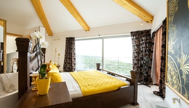 Honeymoon suite - Available in February, March & April, starts @600€
