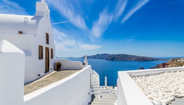 Santorin a white house with a view of the sea
