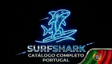 Tubarão futurista em prancha neon, logo Surfshark e bandeira Portugal para segurança inovadora