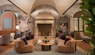 Four Seasons Hotel Milan – Cozy lounge with fireplace