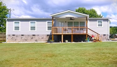 Mobile home House wash in Rogersville, Tn 37857 near me by Bobs Pressure Washing LLC in Bulls Gap, Tn 37711 1