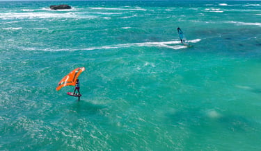 Windsurf Madagascar Ecole de windsurf  Baie de Sakalava Diego-Suarez