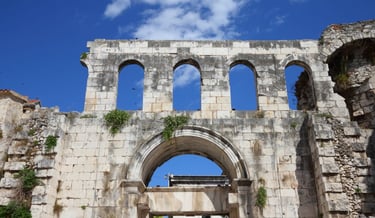 tour no cenário da série em split na croácia