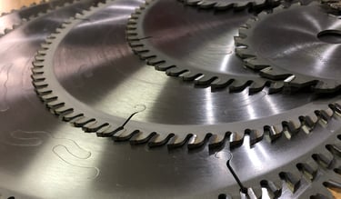sierra circular italiana. Realizamos afilado CNC de última generación